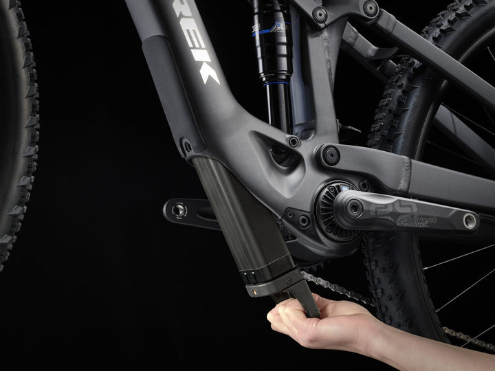 Fuel EXe 5 Matte Dnister Black - Mackay Cycles - [product_SKU] - TREK