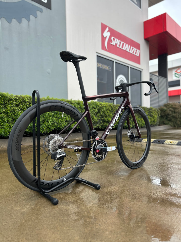 S-Works Tarmac SL8 - SRAM Red - Gloss Solidity / Red To Black Pearl / Metallic White Silver