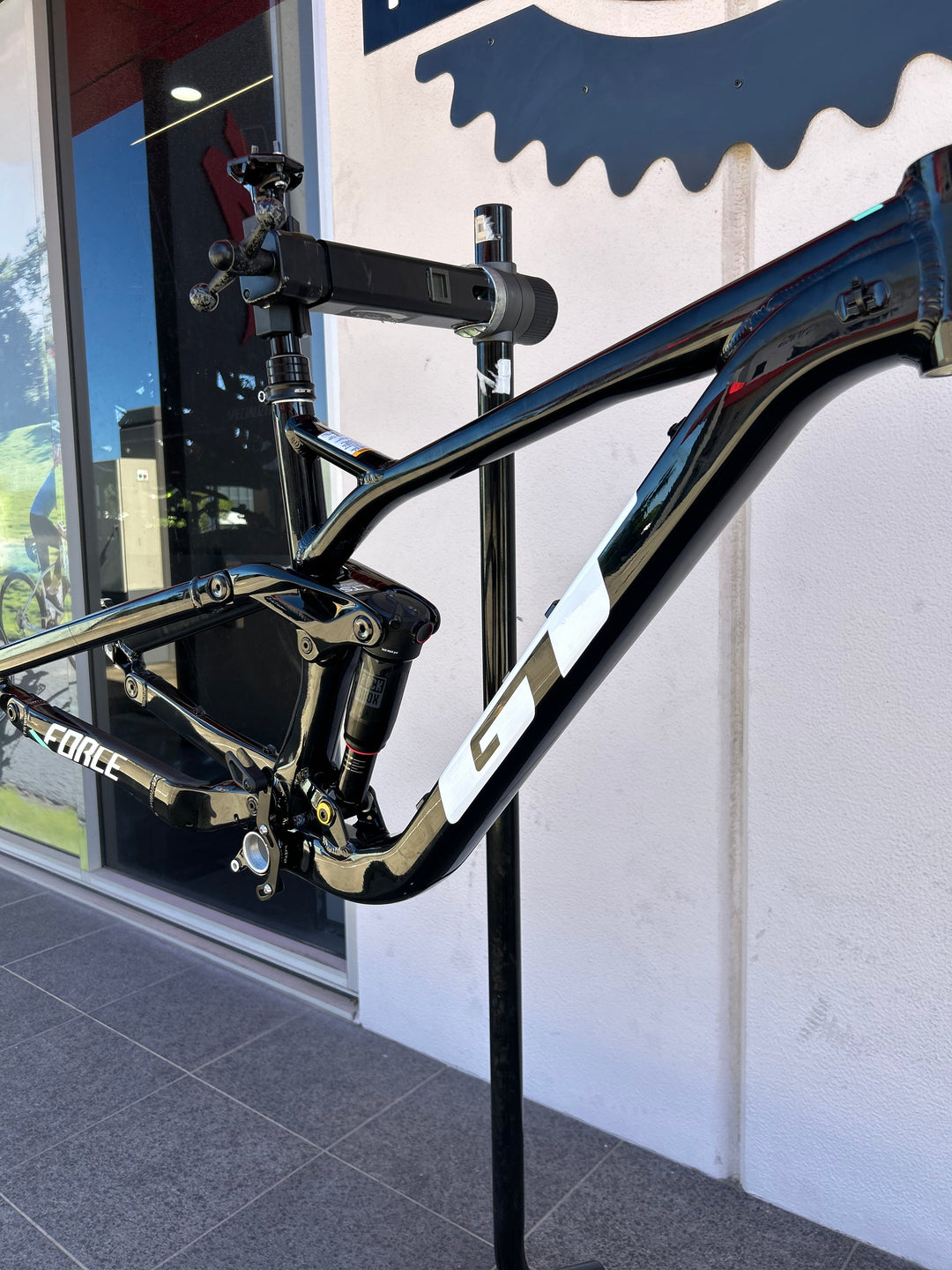 GT Force Frameset