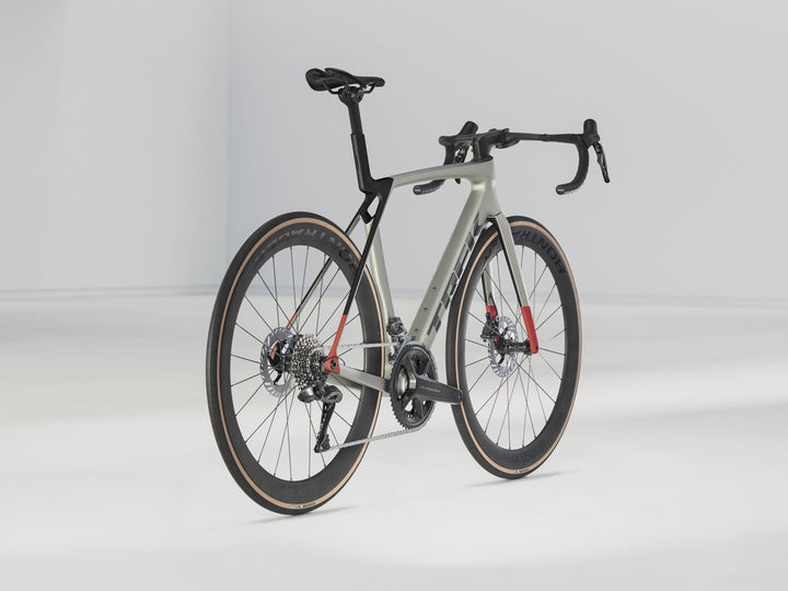 Madone SL 7 Gen 8 Matte Lunar Silver - Mackay Cycles - [product_SKU] - TREK